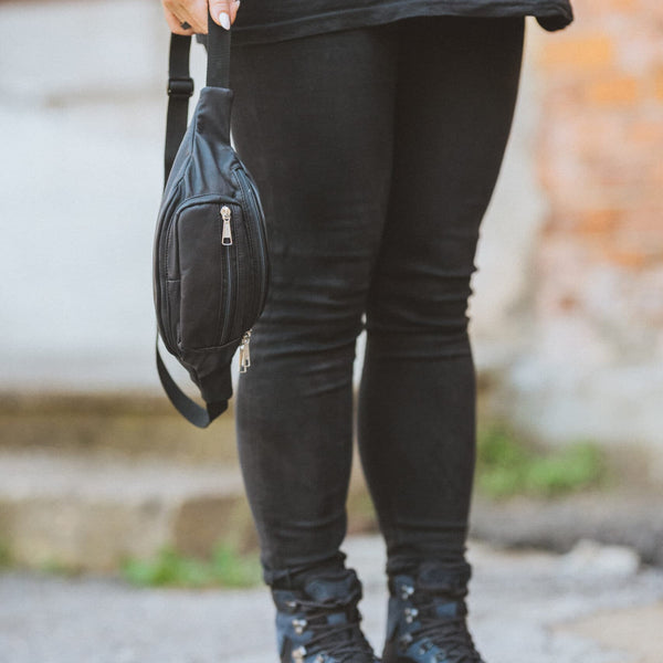 Leather Belt Bag No. 22 – Black