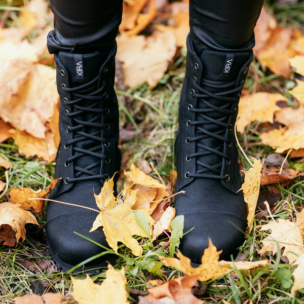 KIRA 1.0 – Black