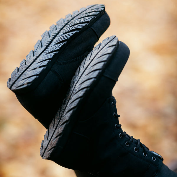 KIRA 1.0 – Black